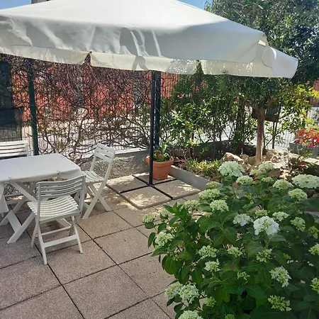 La Casa Di Piccoli' Di Gabriele Martelli E Catia Pacetti - Ape